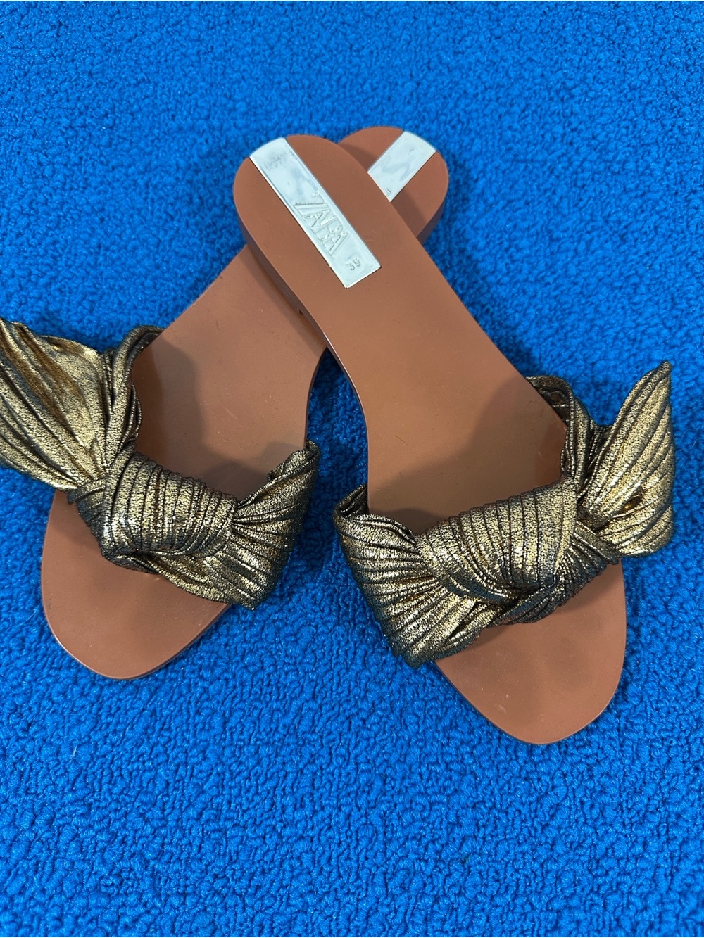 Zara Women’s Metallic Gold Bow Flat Slip On Sandals Sz 39